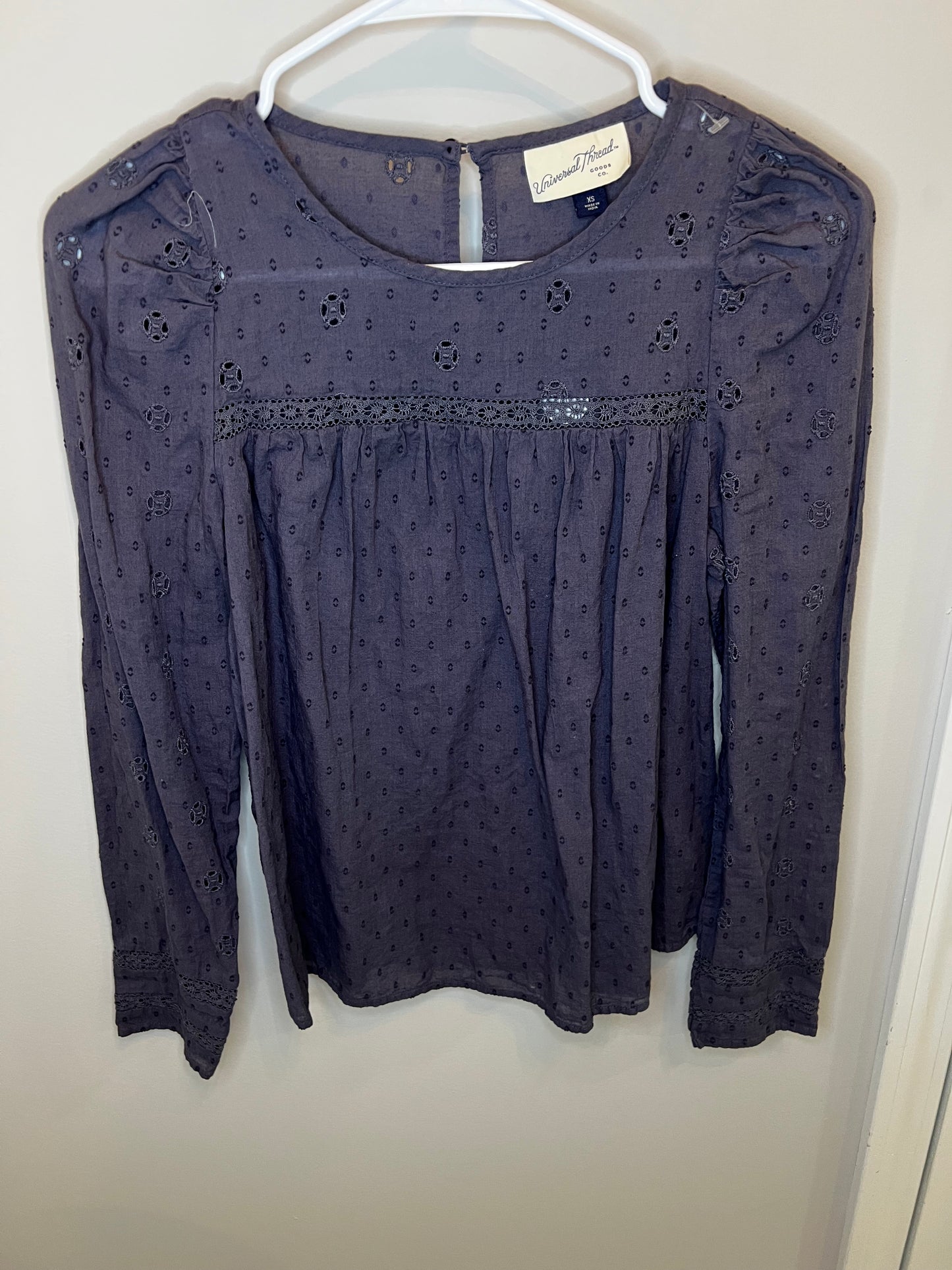 Universal Thread Navy Eyelet Lace Long Sleeve