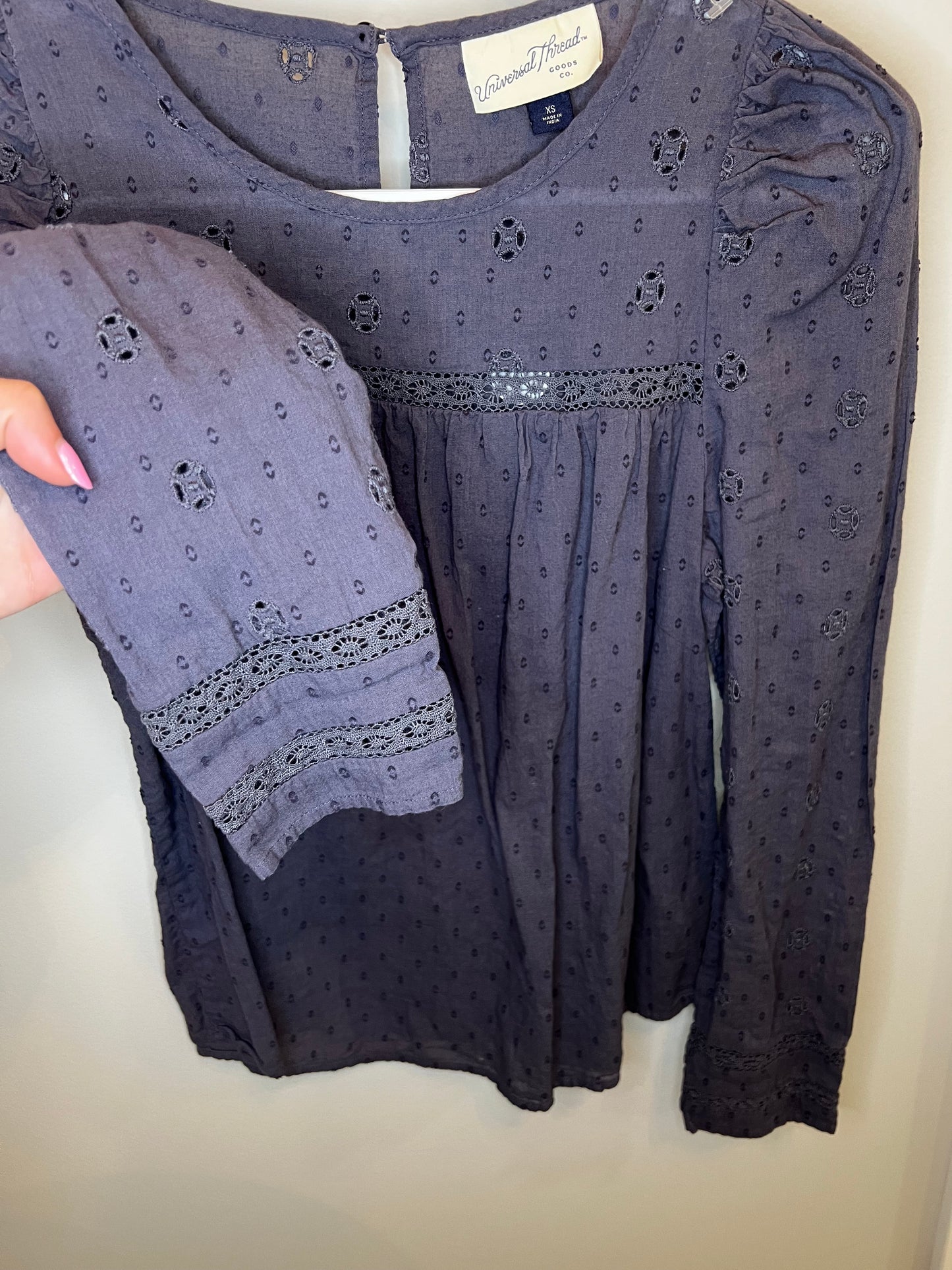 Universal Thread Navy Eyelet Lace Long Sleeve