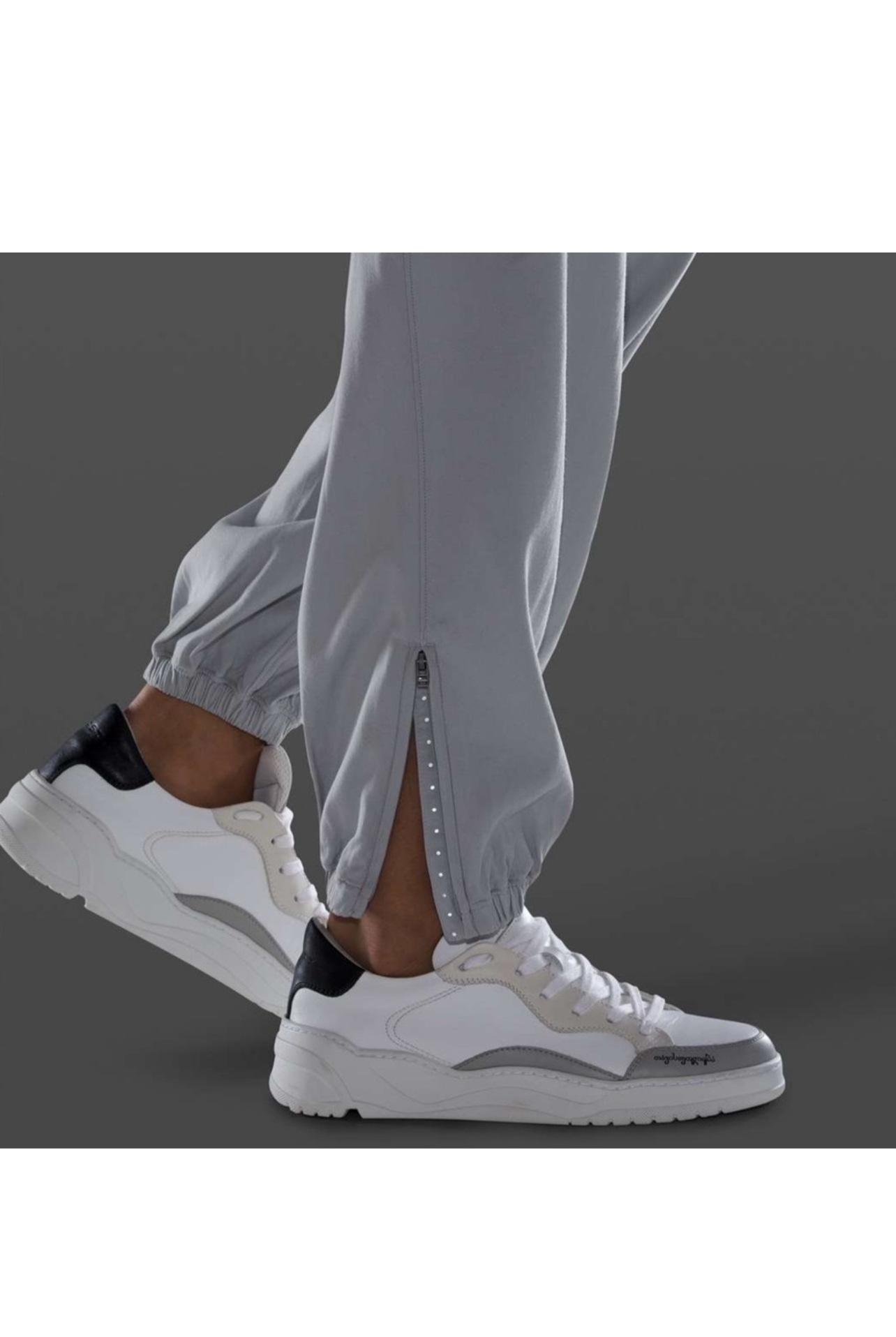 Lululemon Essential Affinity Jogger