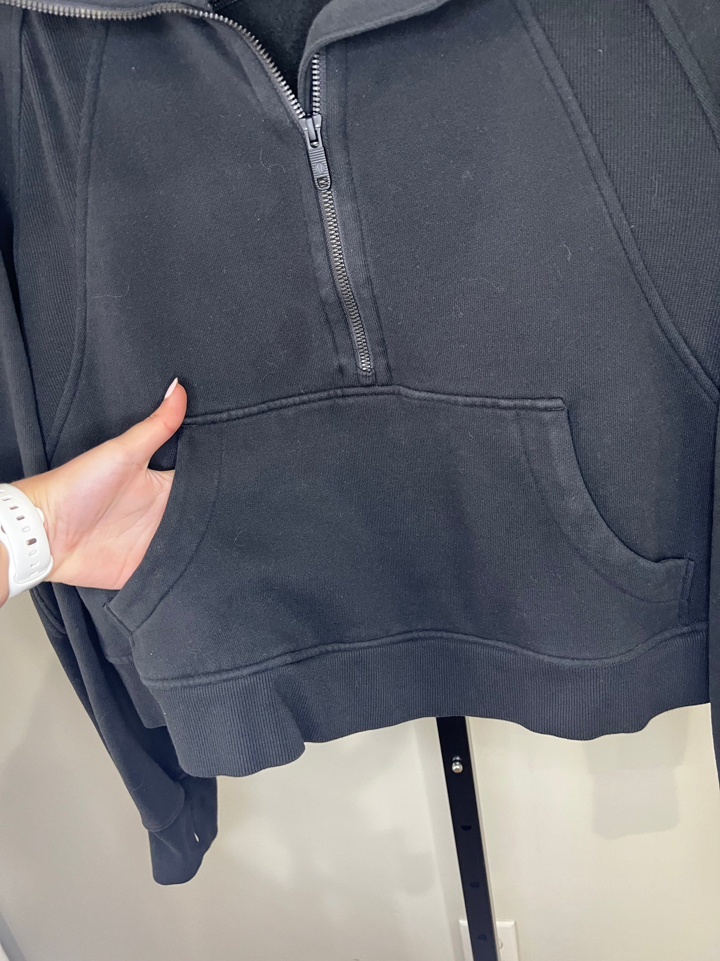 Lululemon Black Funnel Scuba Quarter Zip- M/L
