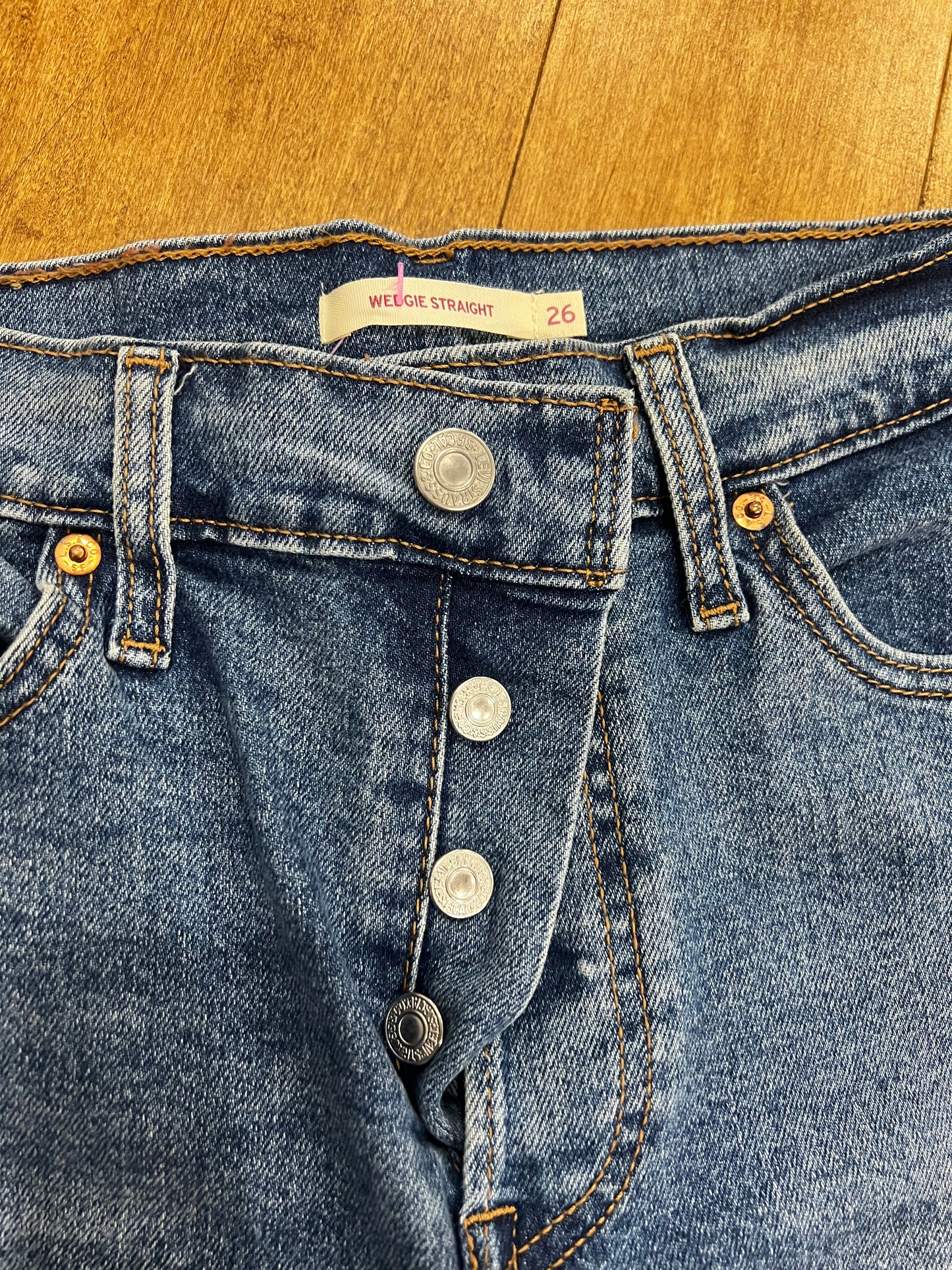Levi's Wedgie Straight Jeans- Sz 26