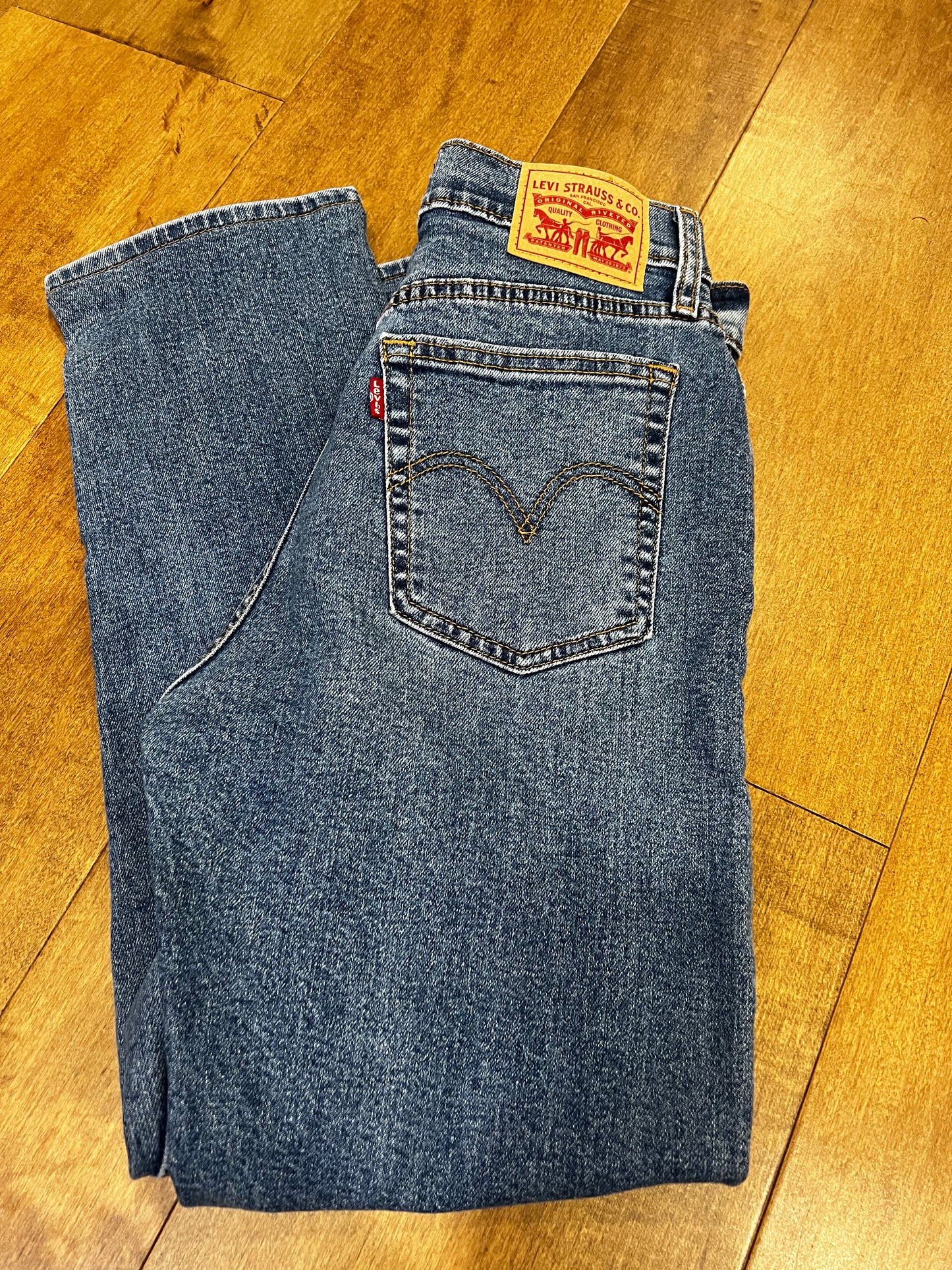 Levi's Wedgie Straight Jeans- Sz 26