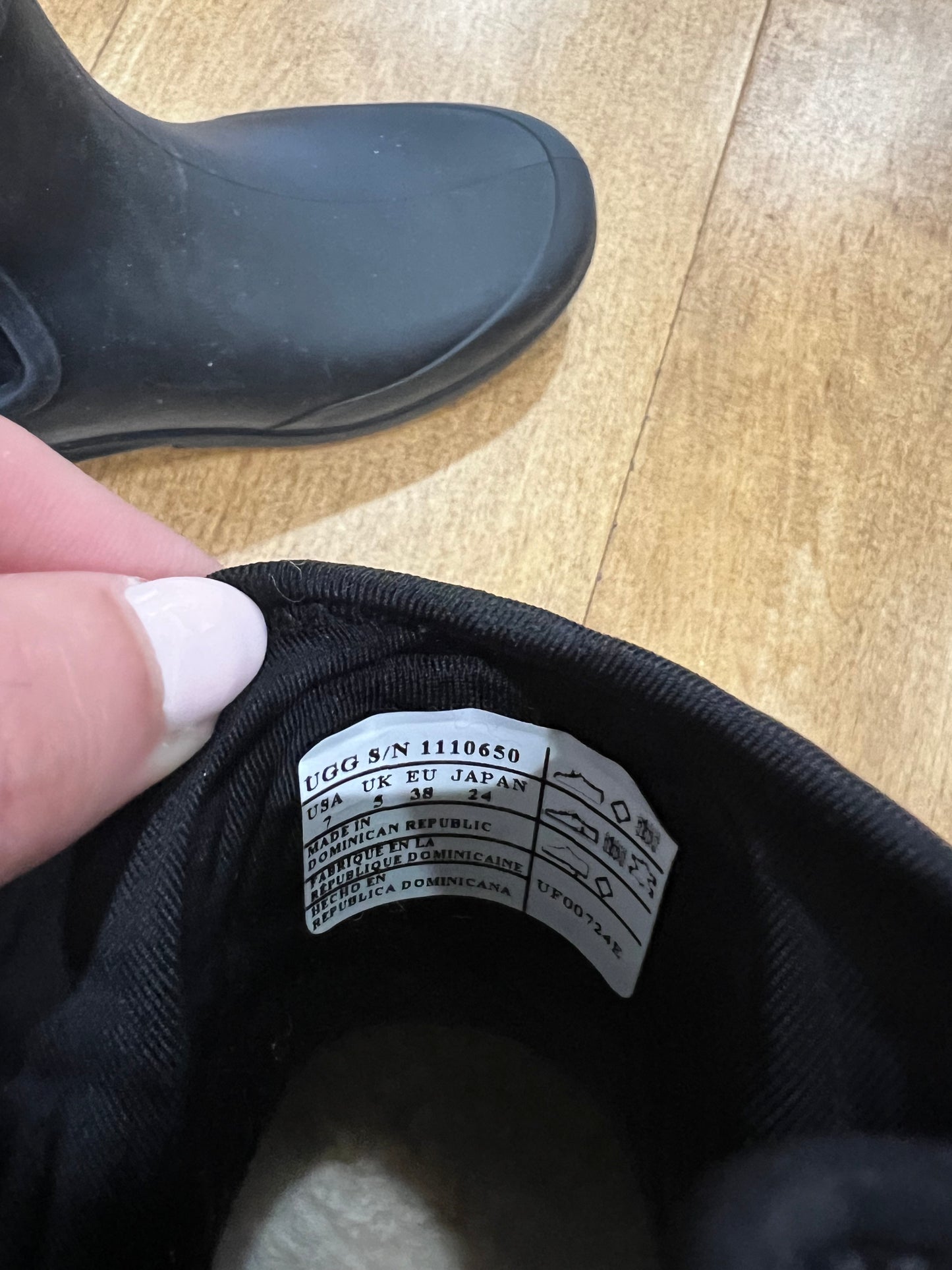 Ugg Chelsea Rain Boots- Sz 7
