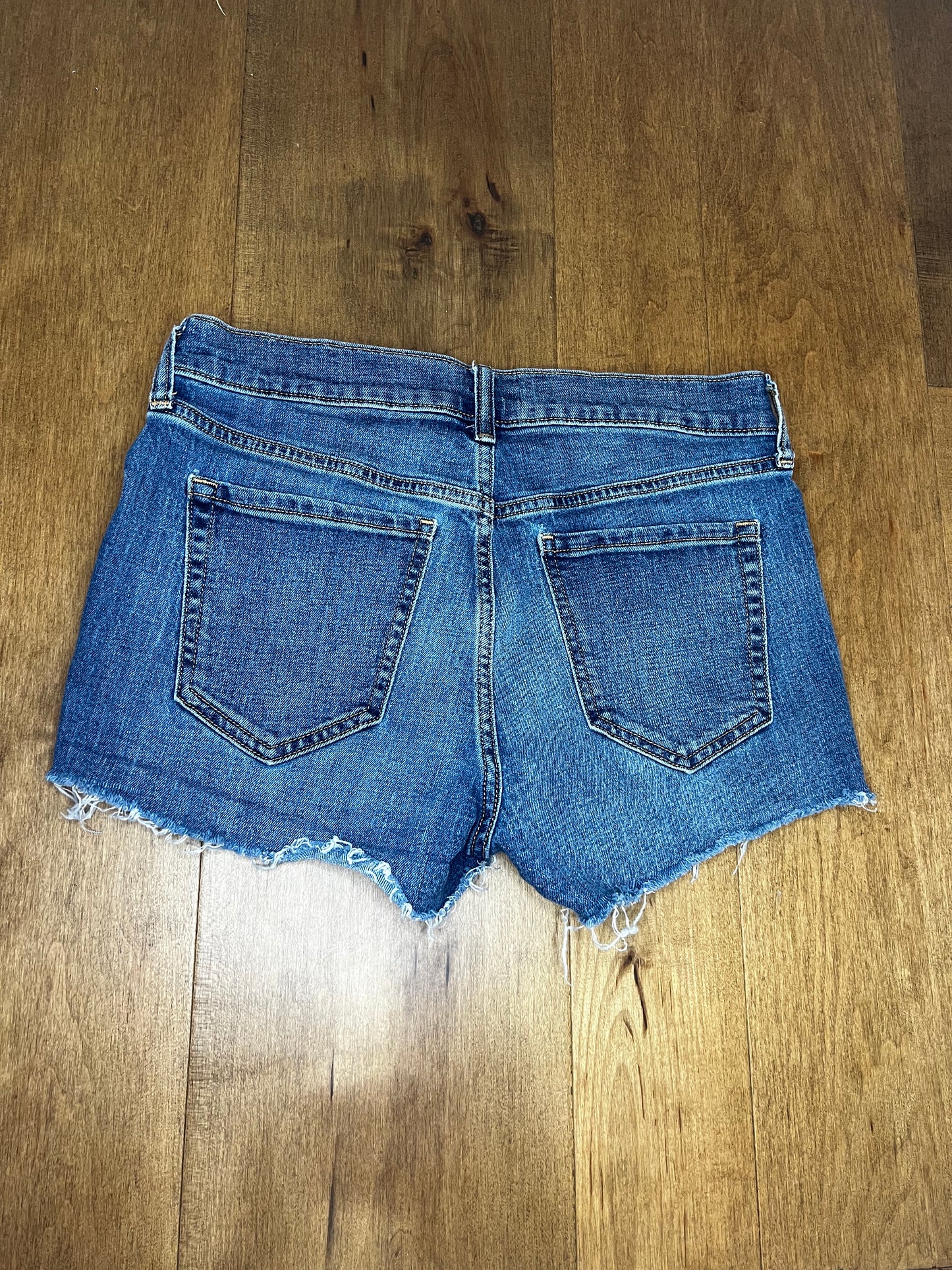 Old Navy Boyfriend Denim Shorts- Sz 6