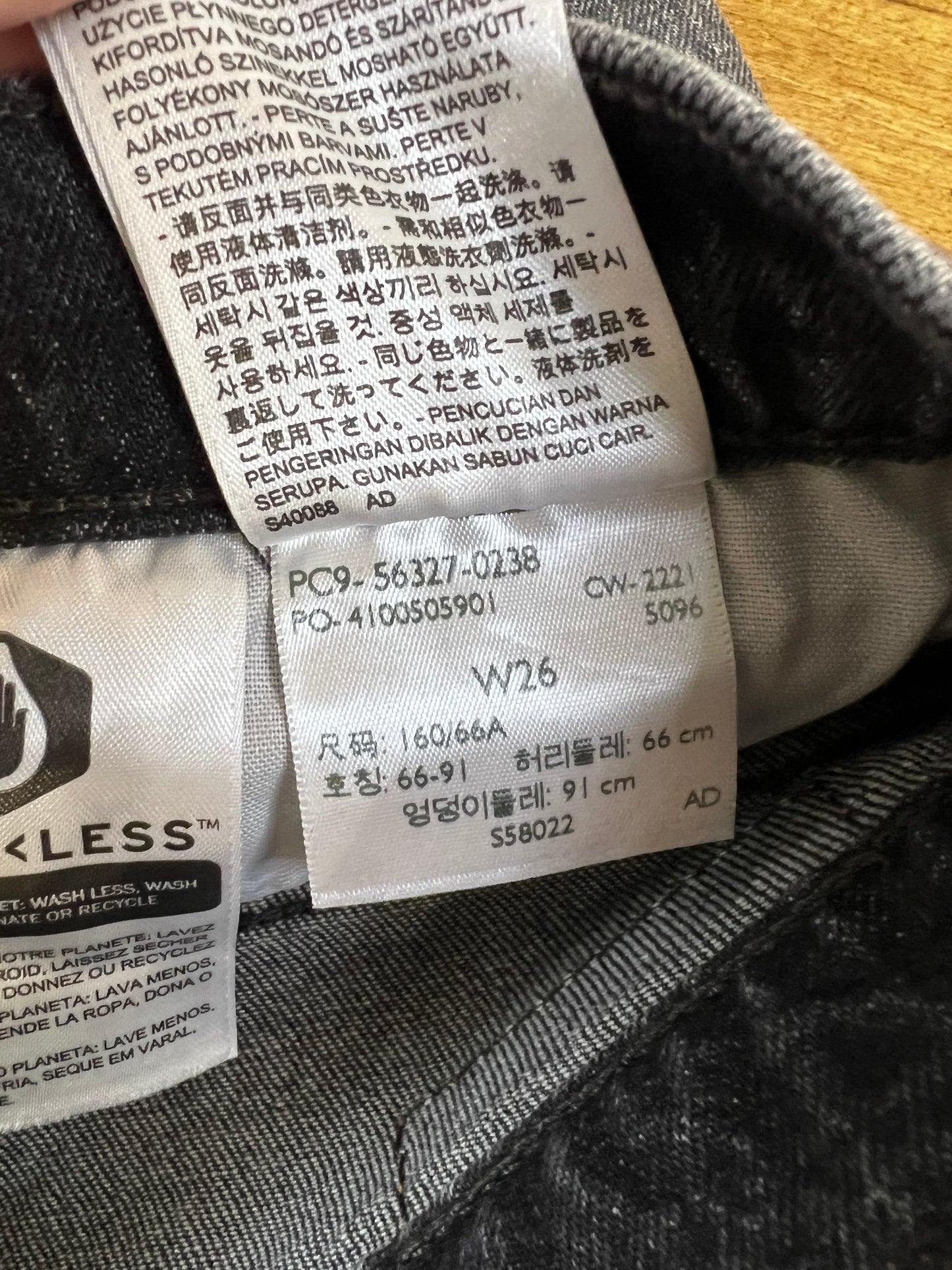 Levi's 501 Black Wash Cutoff Denim Shorts- Sz 26