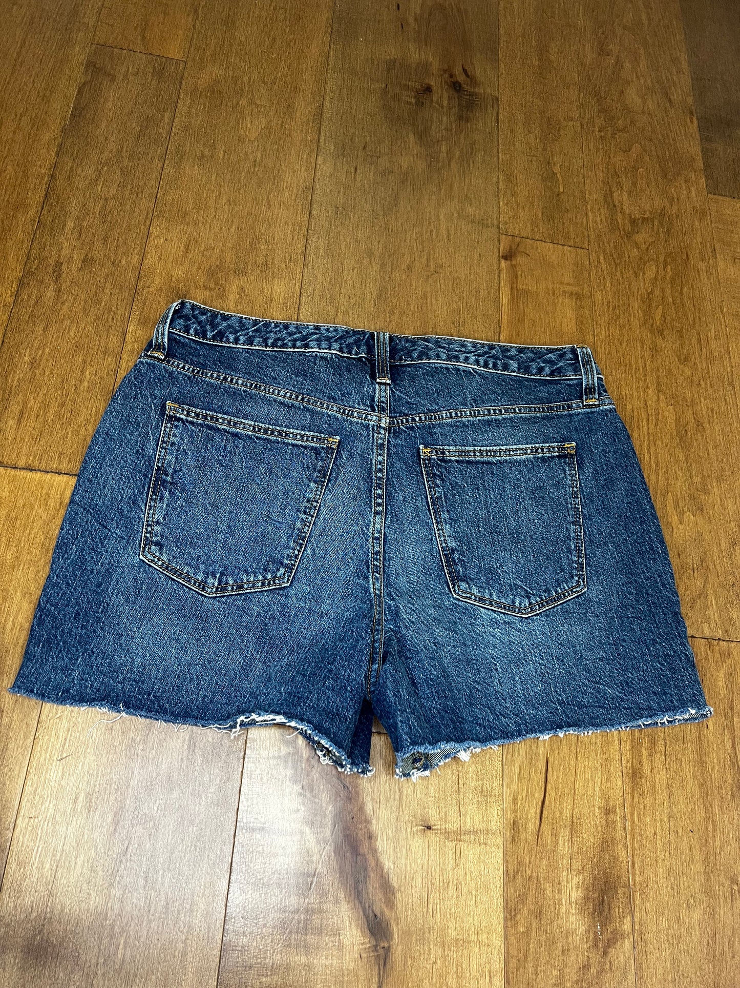 Universal Thread Vintage Midi Denim Short- Sz 12