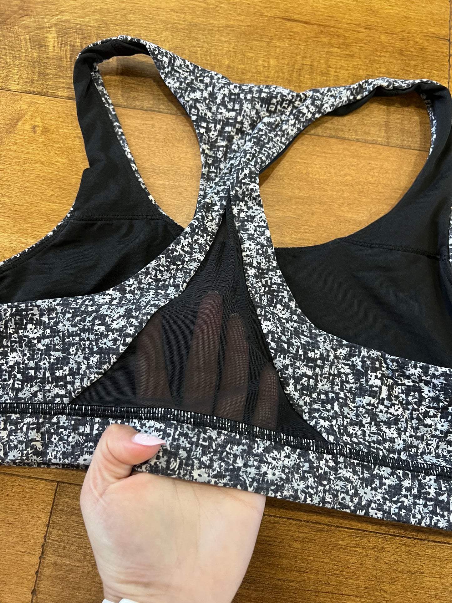 Lululemon Invigorate Bra- Sz 10