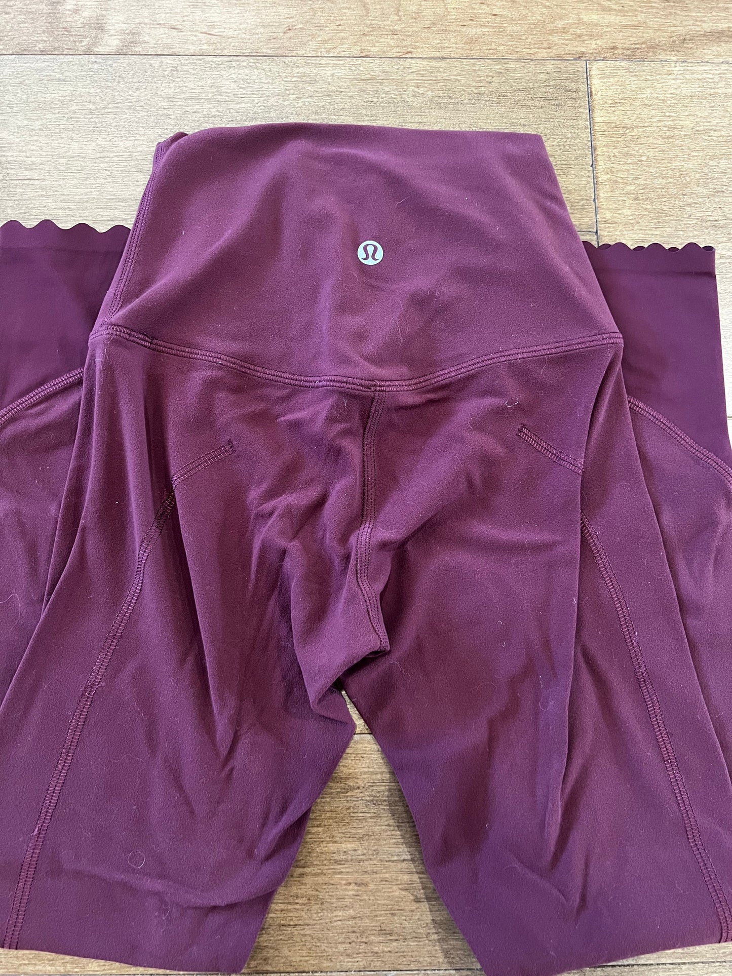 Lululemon Align Scalloped Crop Legging- Sz 0