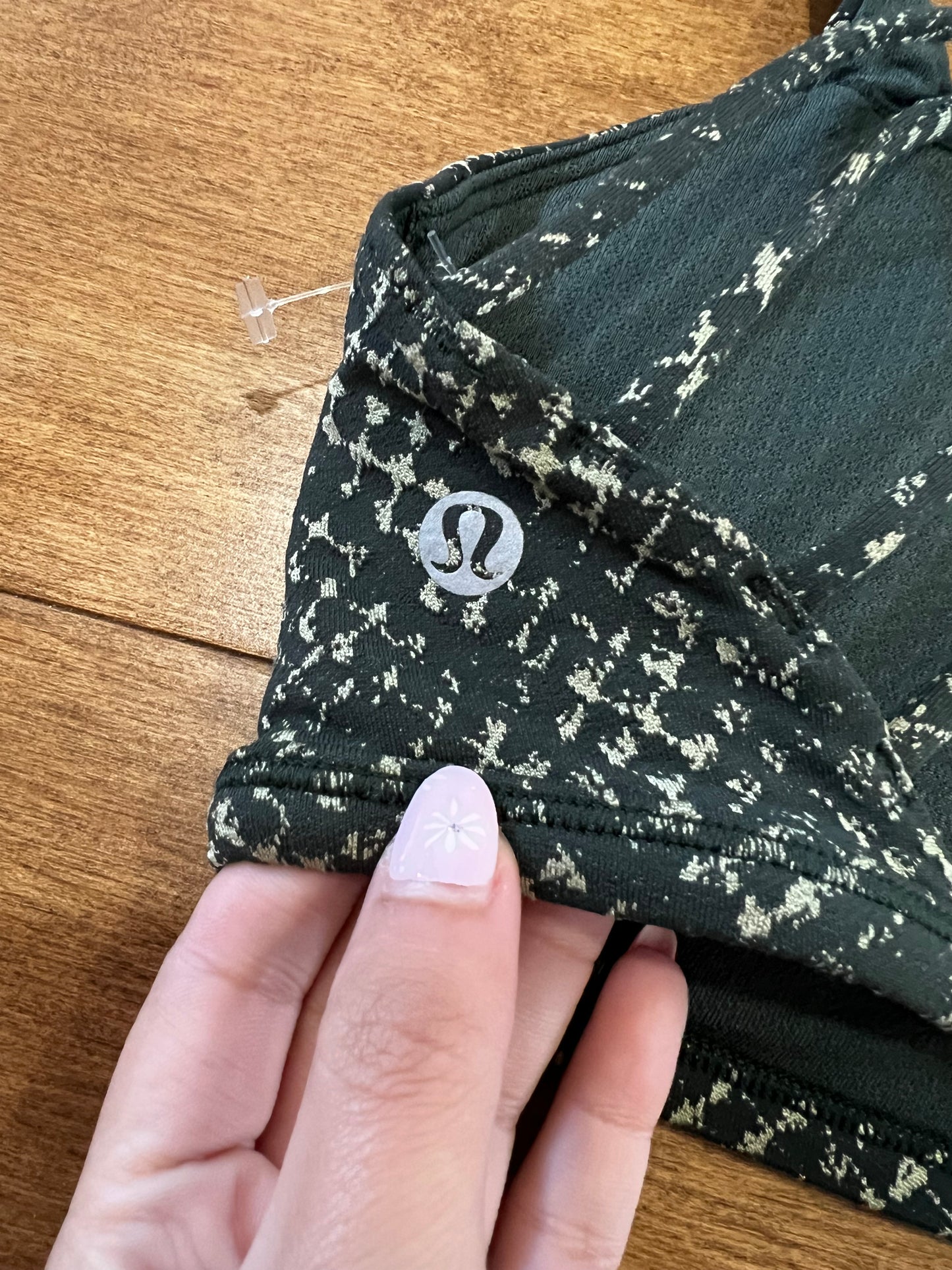 Lululemon Free To Be Bra- Sz 8