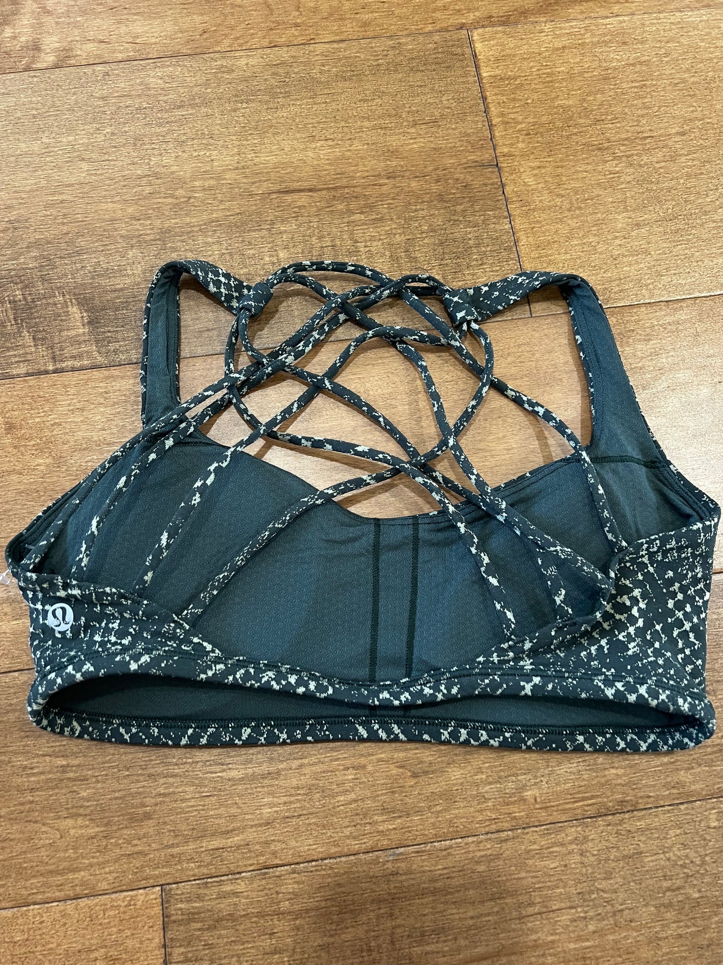 Lululemon Free To Be Bra- Sz 8