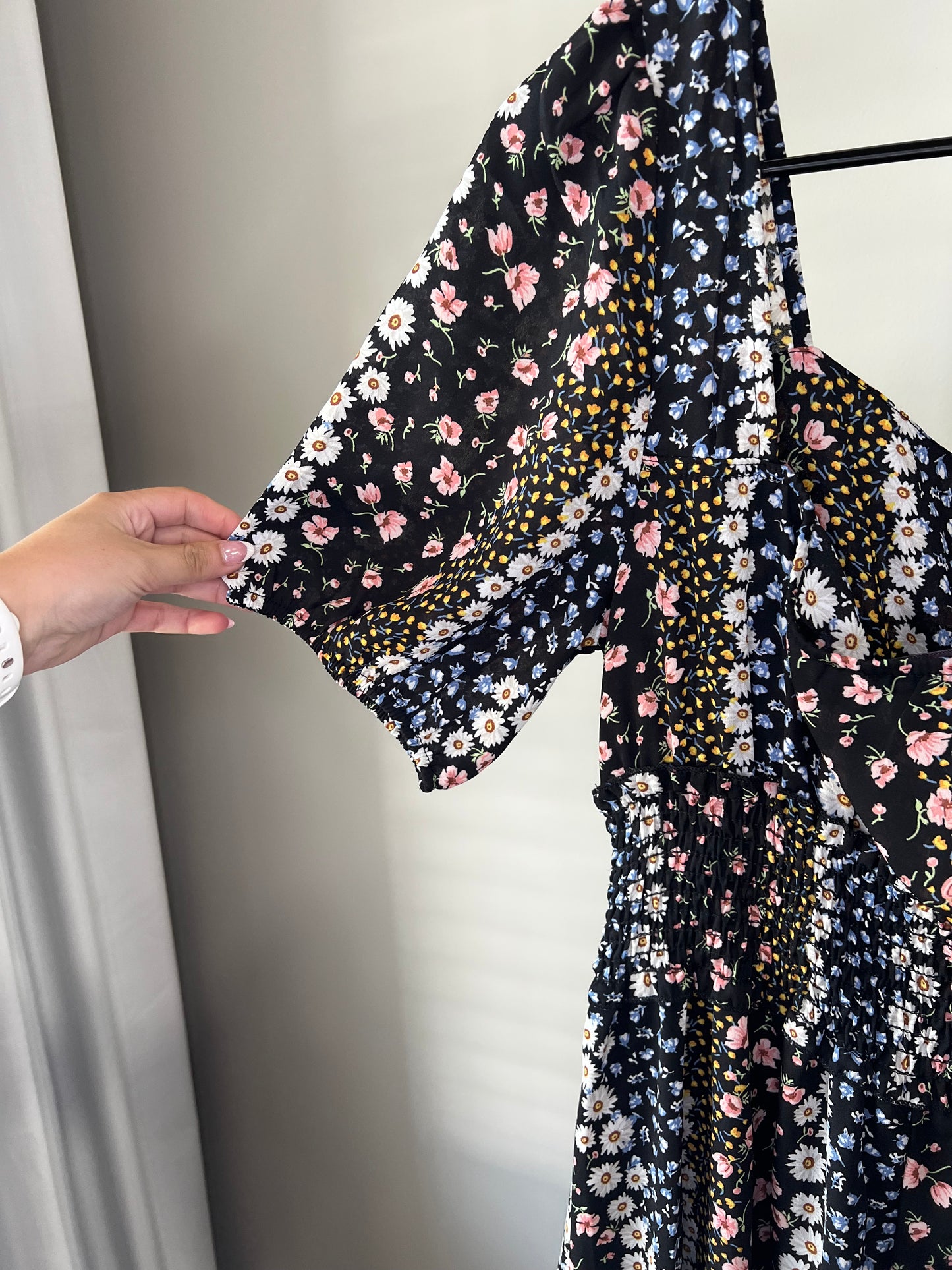Fraiche by J Black Floral Short Sleeve Dress- Sz L