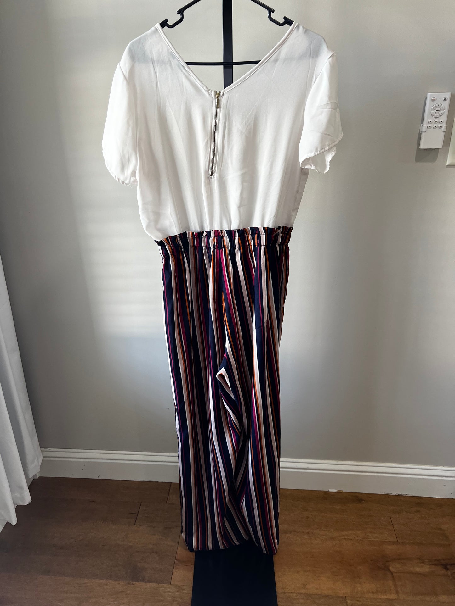 Pantsuit/Romper- Sz L