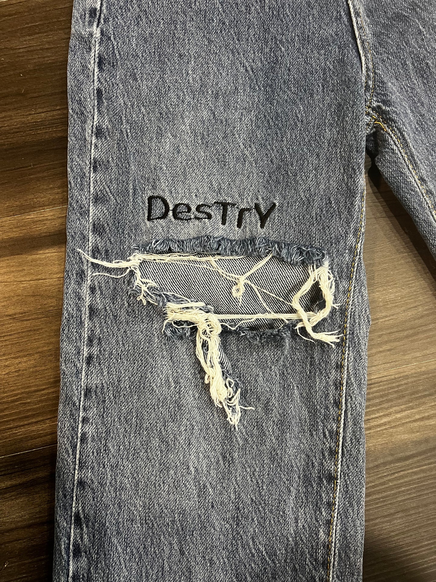 Ann Andelman Distressed Jeans