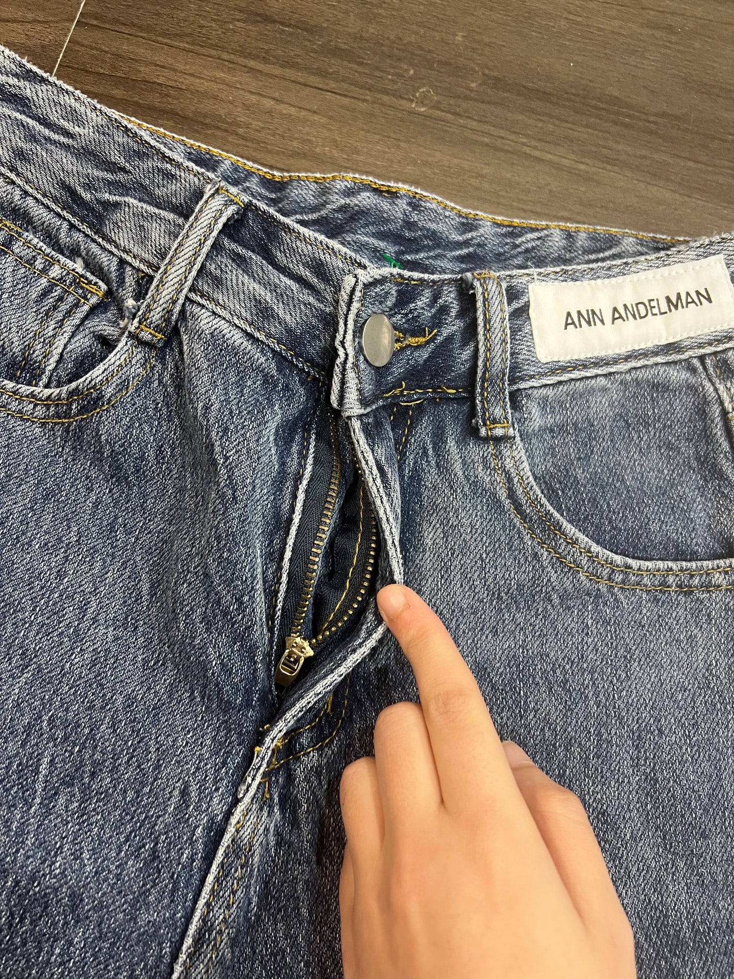 Ann Andelman Distressed Jeans