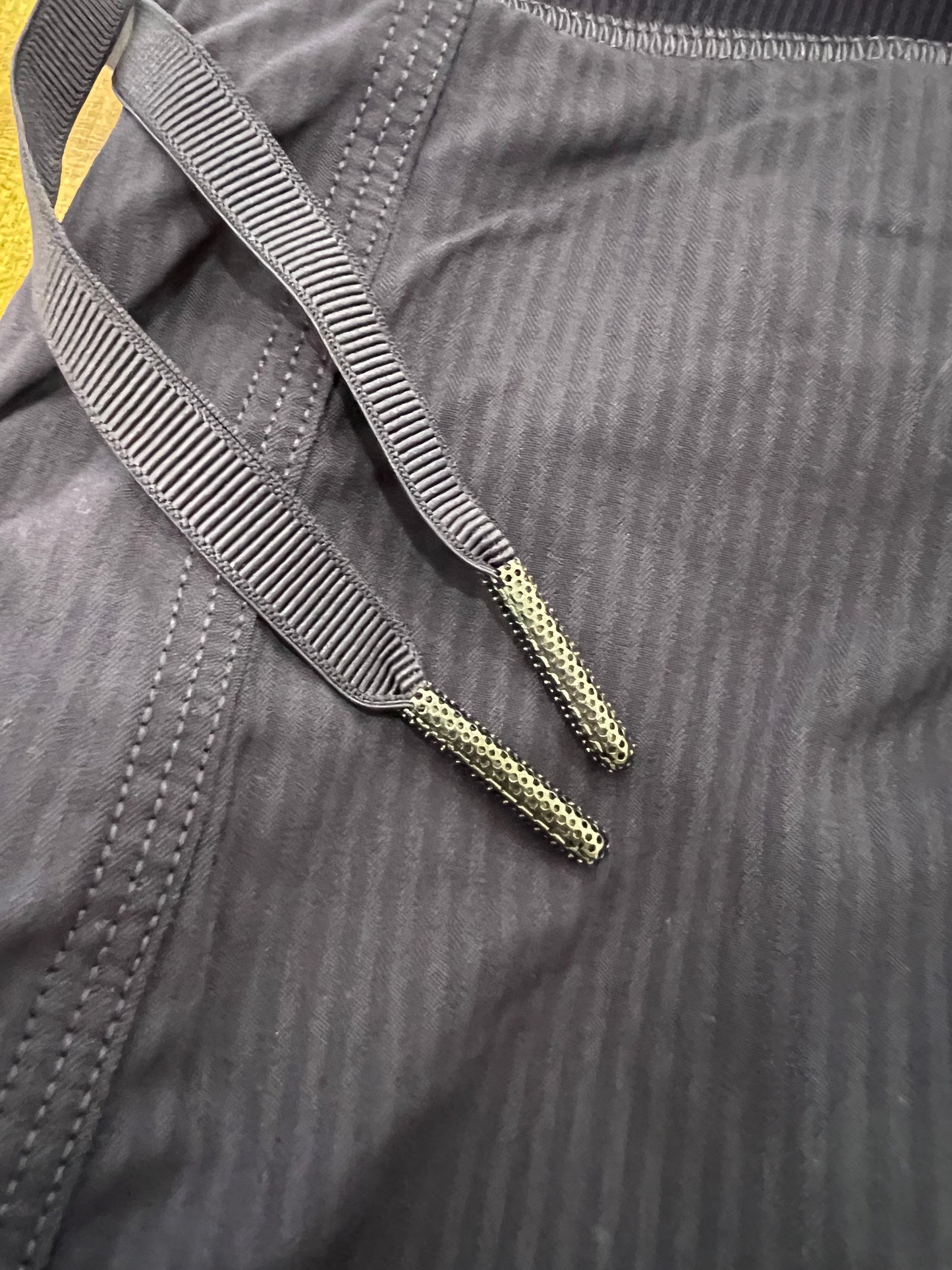 Lululemon Navy Dance Studio Pants- Sz 6
