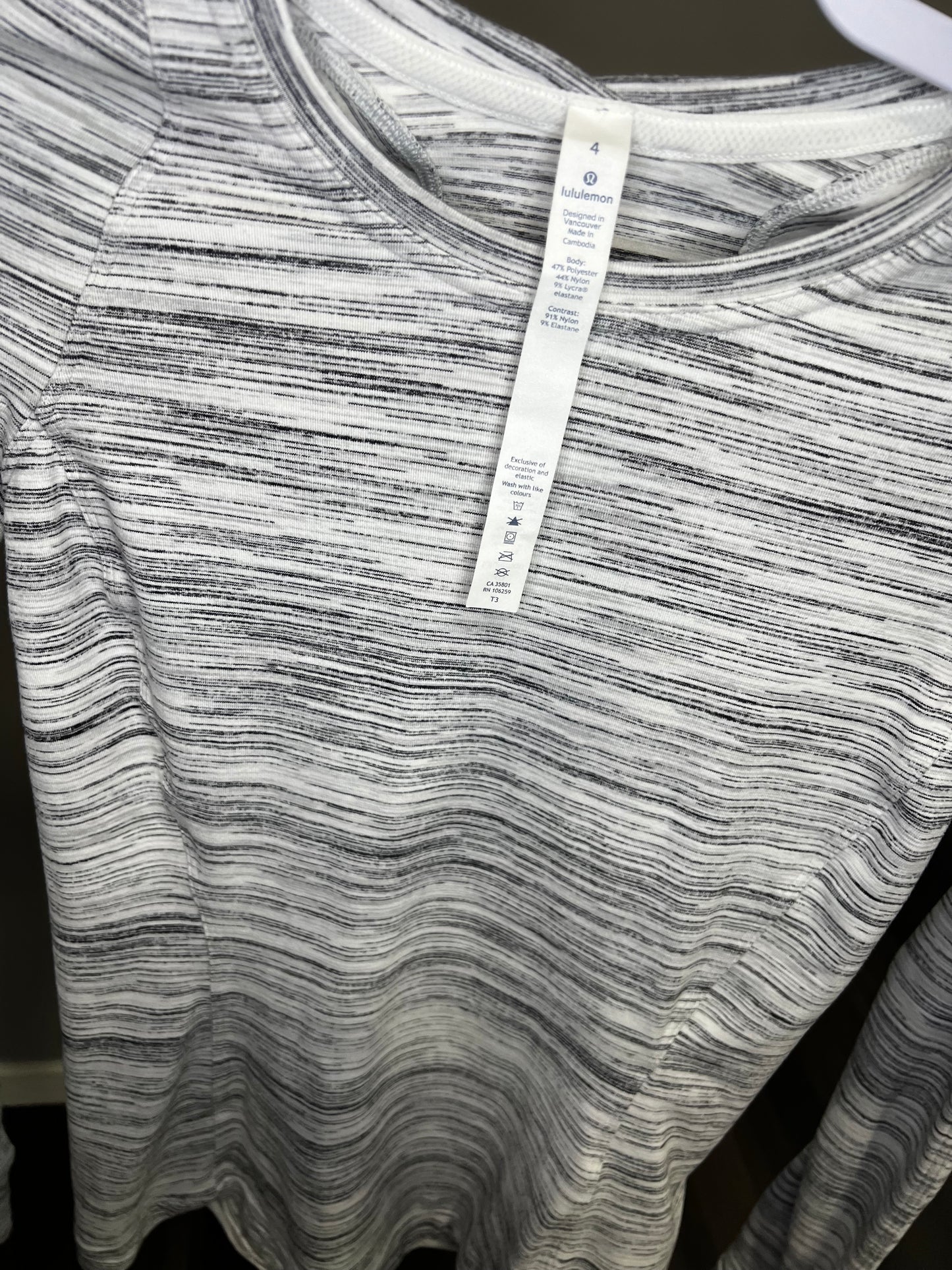 Lululemon White & Gray Long Sleeve
