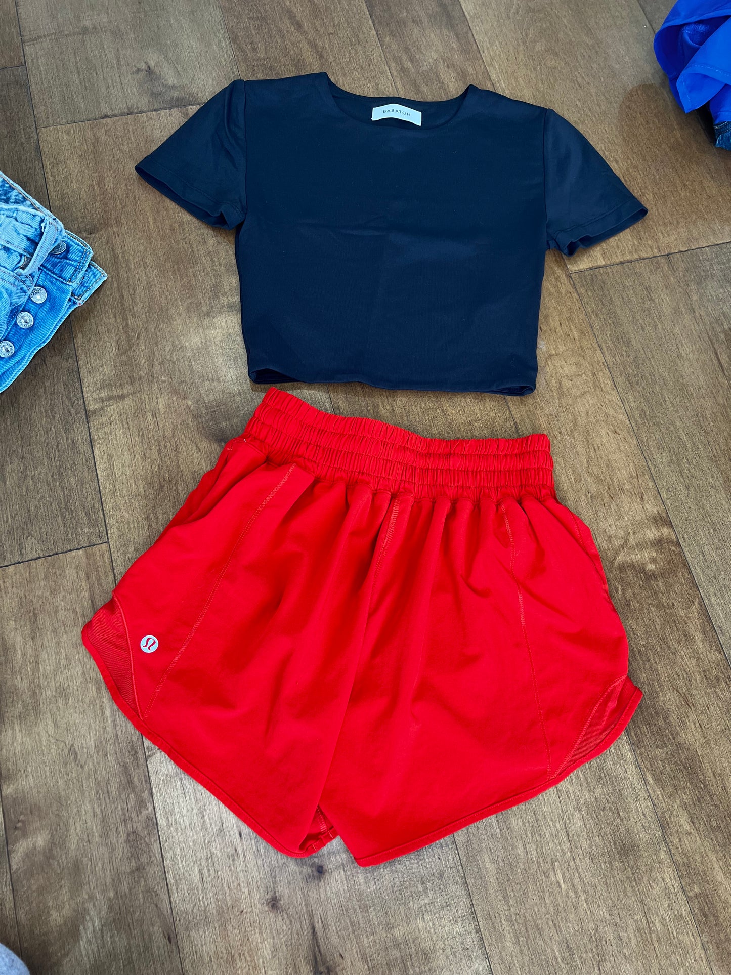 Lululemon High Waisted Hotty Hot Shorts