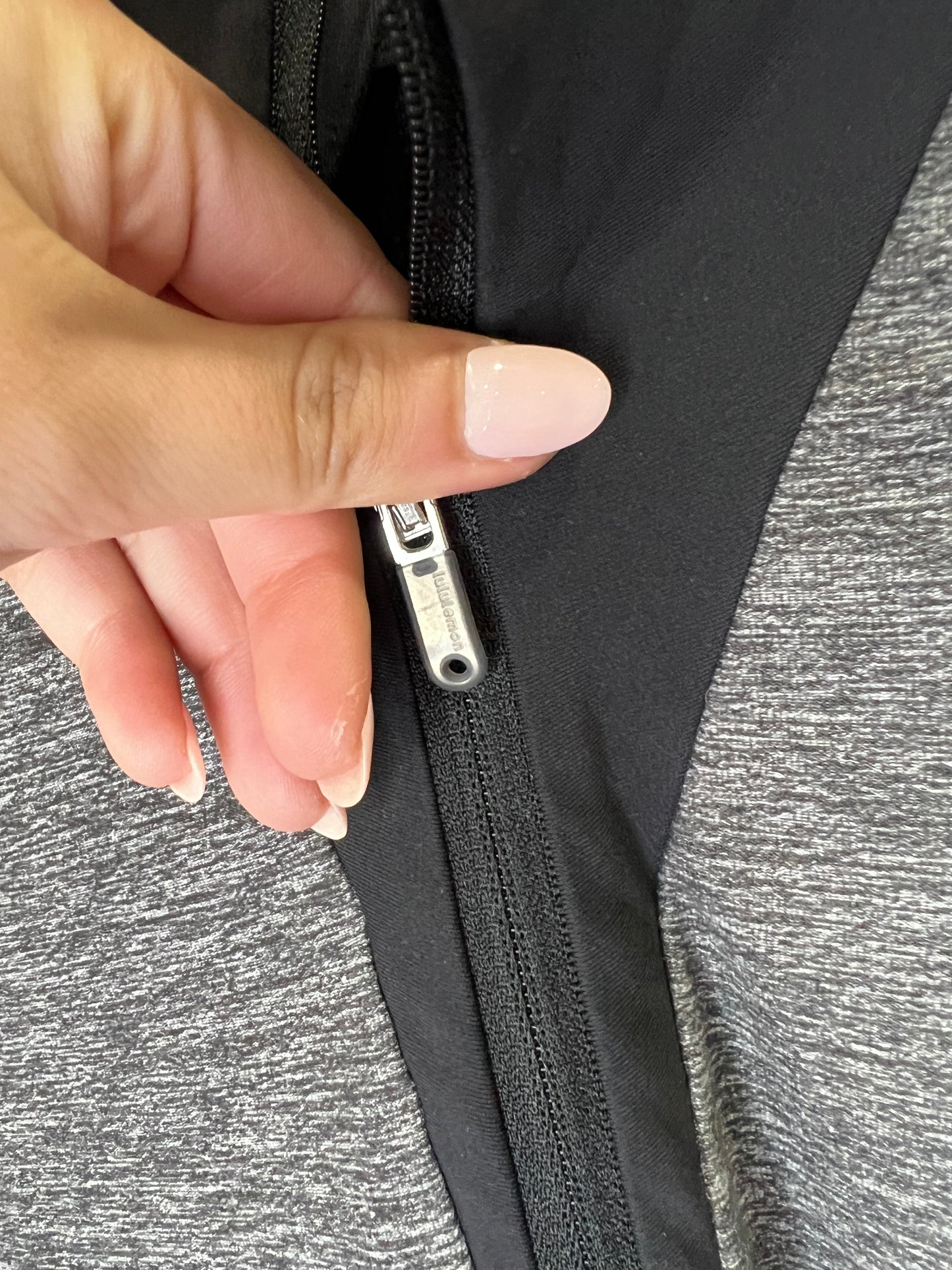 Lululemon Quarter Zip- Large