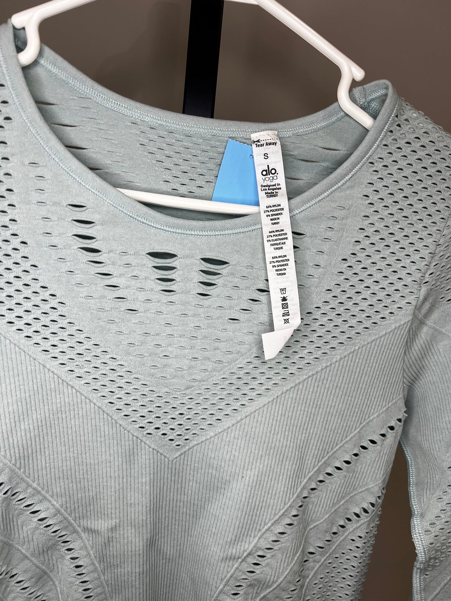 Alo Long Sleeve- Small