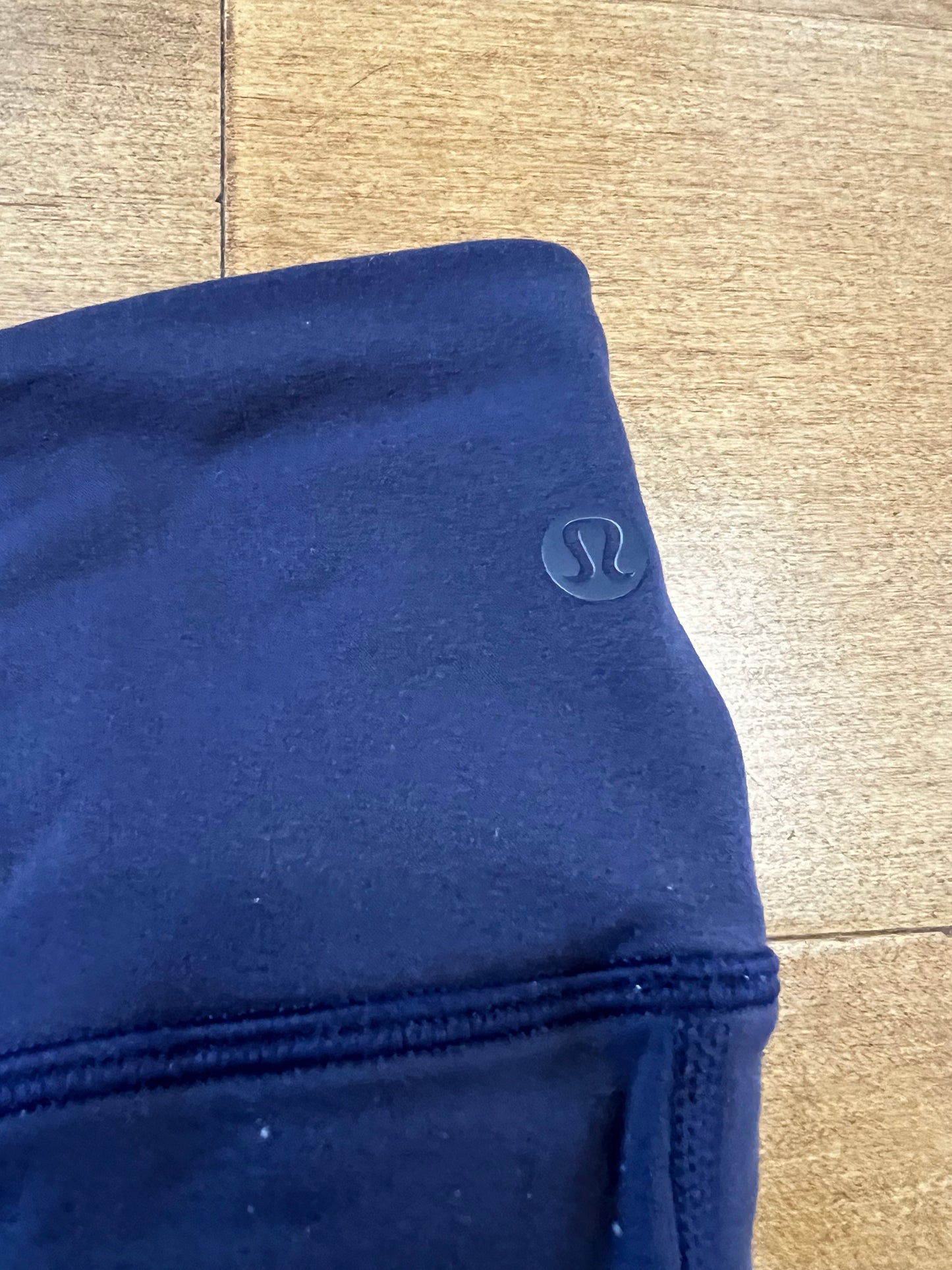 Lululemon Reveal 7/8 Tight- Sz XXS