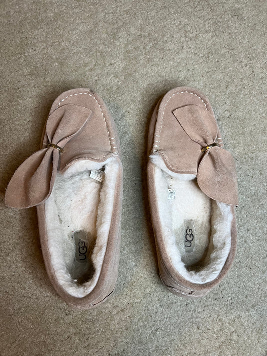 Ugg Moccasin's